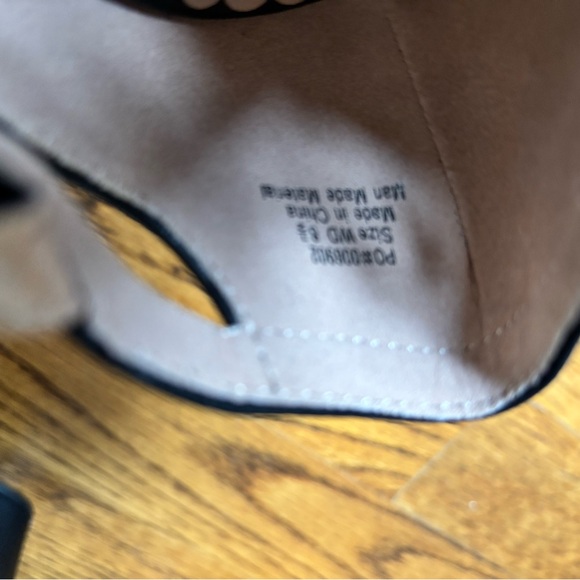 Journee collection T strap pump heels in wide. - Picture 2 of 4